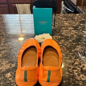 Tieks by gavrieli. Coral. Size 9